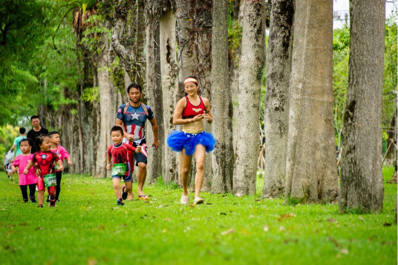 小鐵人挑戰賽共分親子鐵人組(3-4歲)、小小鐵人組(5-6歲)，以及小鐵人組(7-12歲)。  圖片來源：六福村