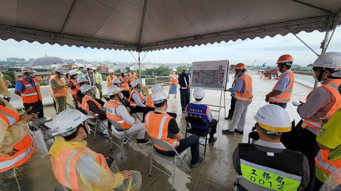 鄭文燦視察國2甲線及客運園區聯絡道工程